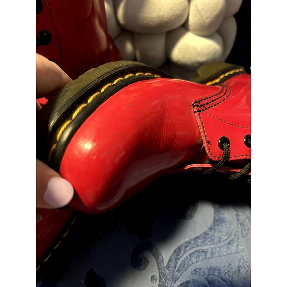 Dr Martens Fire Engine Candy Apple Red Patent Leather Size 9/EU 41 - Picture 8 of 9